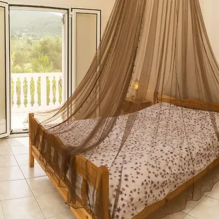 Appartement 2 Bed House With Mountain View