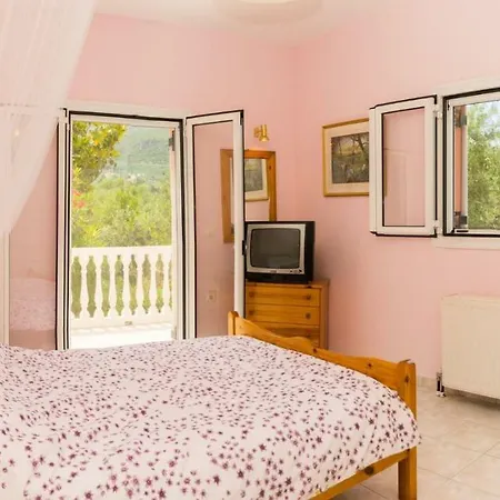 Appartement 2 Bed House With Mountain View