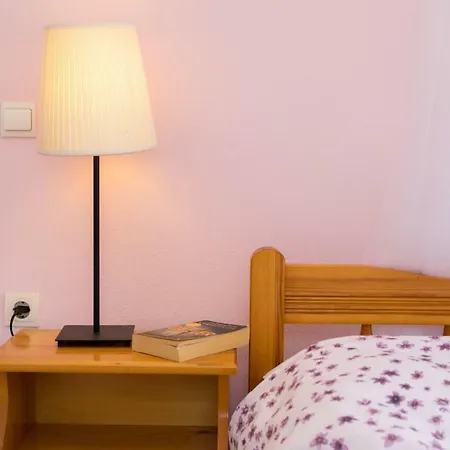 Apartment 2 Bed House With Mountain View Alykes (Zakynthos)